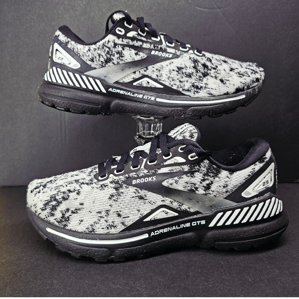 Brooks Women 7 Comfy footwear